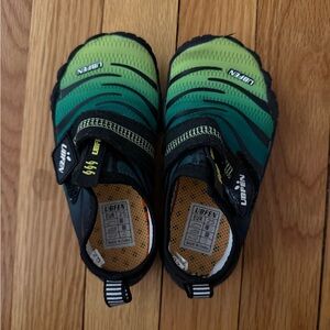 Kids Green Water Shoes